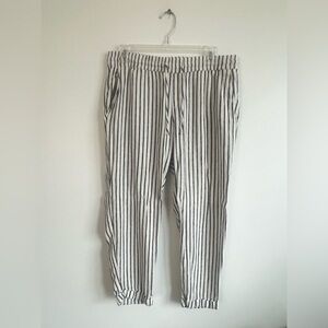 CLOSING SALE •5/$25• Old Navy Linen Blend Striped Pants